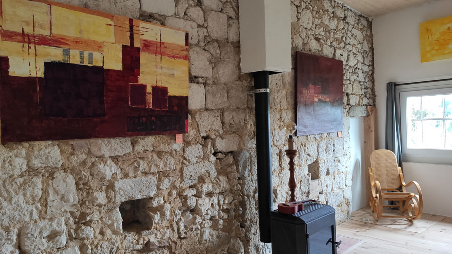 Salle d'exposition de peinture, photo à votre disposition dans le Gers